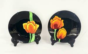 lot 292 image: Vintage Flower Decorative Plates