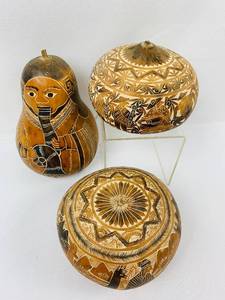 lot 122 image: Incredible Dried Gourd Art from Peru UNIQUE