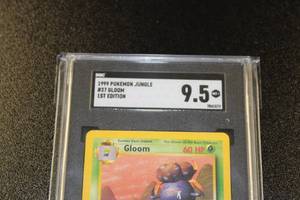1999 Pokemon Jungle 1st Edition Gloom #37 SGC 9.5
