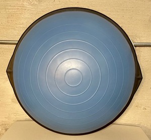 lot 129 image: Bosu Balancing Trainer