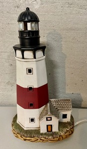 lot 155 image: Historic American Lighthouse Collection Lamp