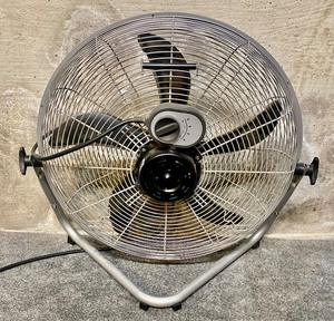 lot 166 image: Xtreme Garage Fan