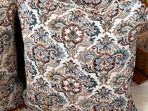 lot 94 image: Four Decorative Throw Pillows