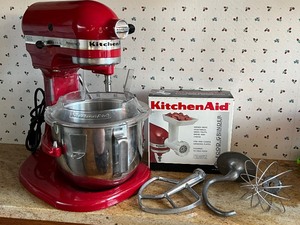 lot 92 image: Kitchen Aid Mixer w Attachment