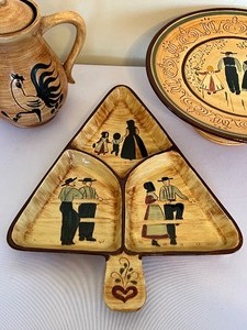 lot 87 image: Three Pieces of Pennsbury Pottery