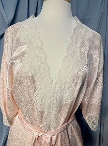 lot 196 image: New Christian Dior Robe