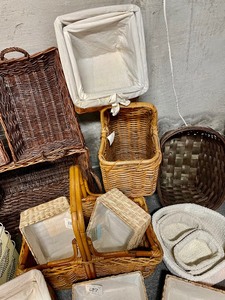 lot 222 image: Baskets Galore