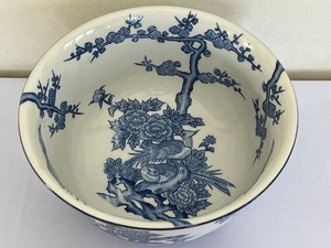 lot 56 image: Asian Inspired Lovely Blue and White Bowl