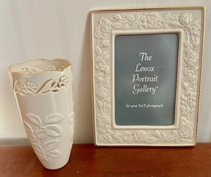 lot 335 image: A Variety of Lovely Lenox Decorative Items