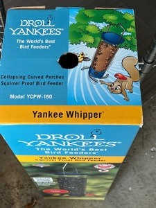 lot 357 image: Yankee Whipper Bird Feeder - NEW