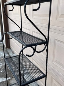 lot 363 image: Lovely Metal Decorative Bakers Rack