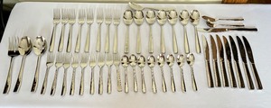 lot 299 image: Flatware Set