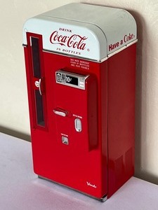 lot 300 image: Vendo Coca-Cola Bank