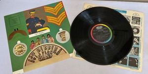 lot 266 image: Beatles Sagt. Peppers Lonely Hearts Club Record LP