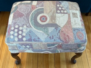 lot 250 image: Vintage Upholstered Footstool