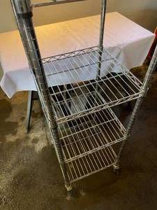 lot 384 image: 5 Shelf Metal Storage Piece