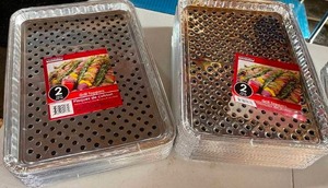 lot 393 image: Bakers Tins in Assorted Sizes