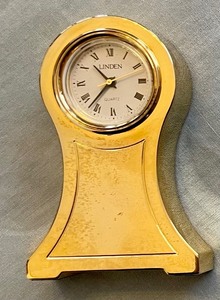 lot 475 image: Petite - Miniature Linden Quartz Clock