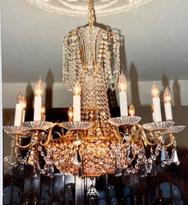 lot 472 image: Stunning Schonbek Chandelier