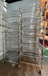 lot 471 image: Metal Rack on Casters