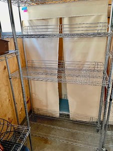 lot 389 image: 3 Shelf Metal Rolling Rack