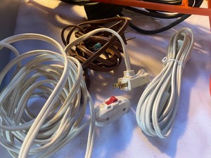 lot 435 image: More Extension Cords
