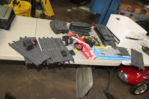 lot 1292 image: Scalextric Slot Car Race Track Set, Accessories