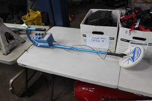lot 1309 image: Bounty Hunter Discriminator VLFTR Automatic 840 Metal Detector