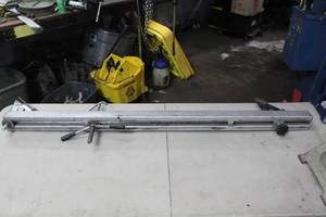 lot 1276 image: Engine Lift
