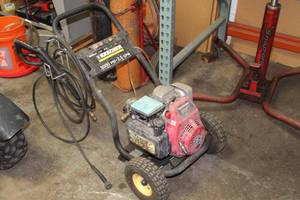 lot 1272 image: Karcher Pressure Washer