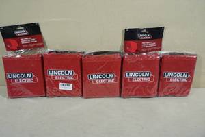 lot 14 image: Lincoln Electric Small Canvas Welder Covers