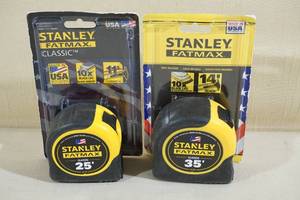 lot 17 image: Stanley FatMax Classic Tape Measures - 25, 35