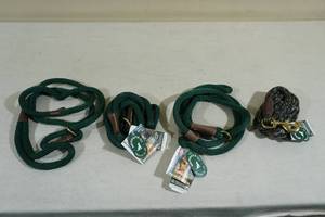 lot 59 image: Mendota Pet Dog Leashes Slip and Clip Type