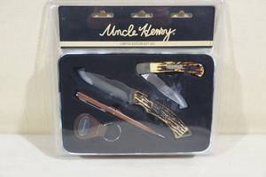 lot 92 image: Uncle Henry Limited Edition Knife Gift Set