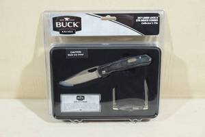 lot 93 image: Buck Knives 257 Liner Lock and 375 Deuce Combo Set