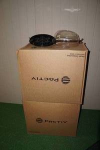 lot 124 image: 220 Pactiv 10.25 Black 7CC Base and Lid Combo Containers