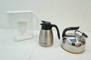 coffee and tea pot