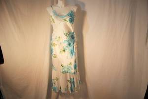 Petra Fashions size Large...