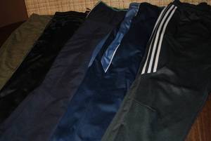 5 pair mens size XL active wear...