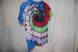 Looks like youth size Medium or an ...