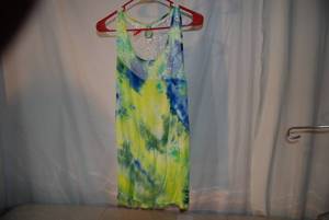 adult size large tye dye...
