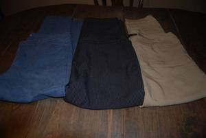 3 pair ladies size 14 capris...