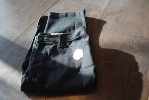 1 pair size 10 capris...