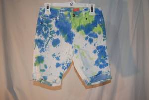 girls size 8 tye dye shorts...