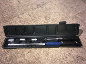 MICHAELPRO 12 in. Drive Click Through Torque Wrench Lug Wrench with 3 Sockets (17-19-21 MM)