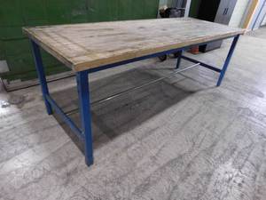 lot 11 image: Medium Duty Work Table - 8(w) x 36 x 34(h)