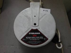 lot 28 image: Steelman 30 Retractable Cord Reel