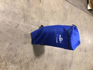 lot 38 image: Quest Q36 Backpack Canopy Customer Returns see the pictures