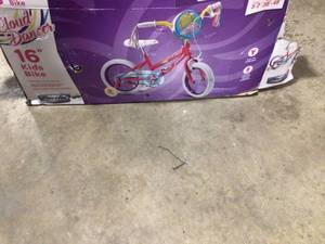 lot 39 image: Pacific Cycle Pacific Girls Cloud Dancer 16 Bike In good condition