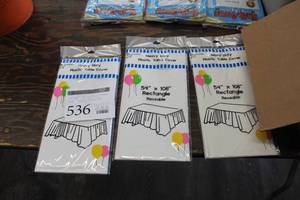 lot 536 image: Lot of (3) Heavy Duty Plastic 54x108 Table Covers